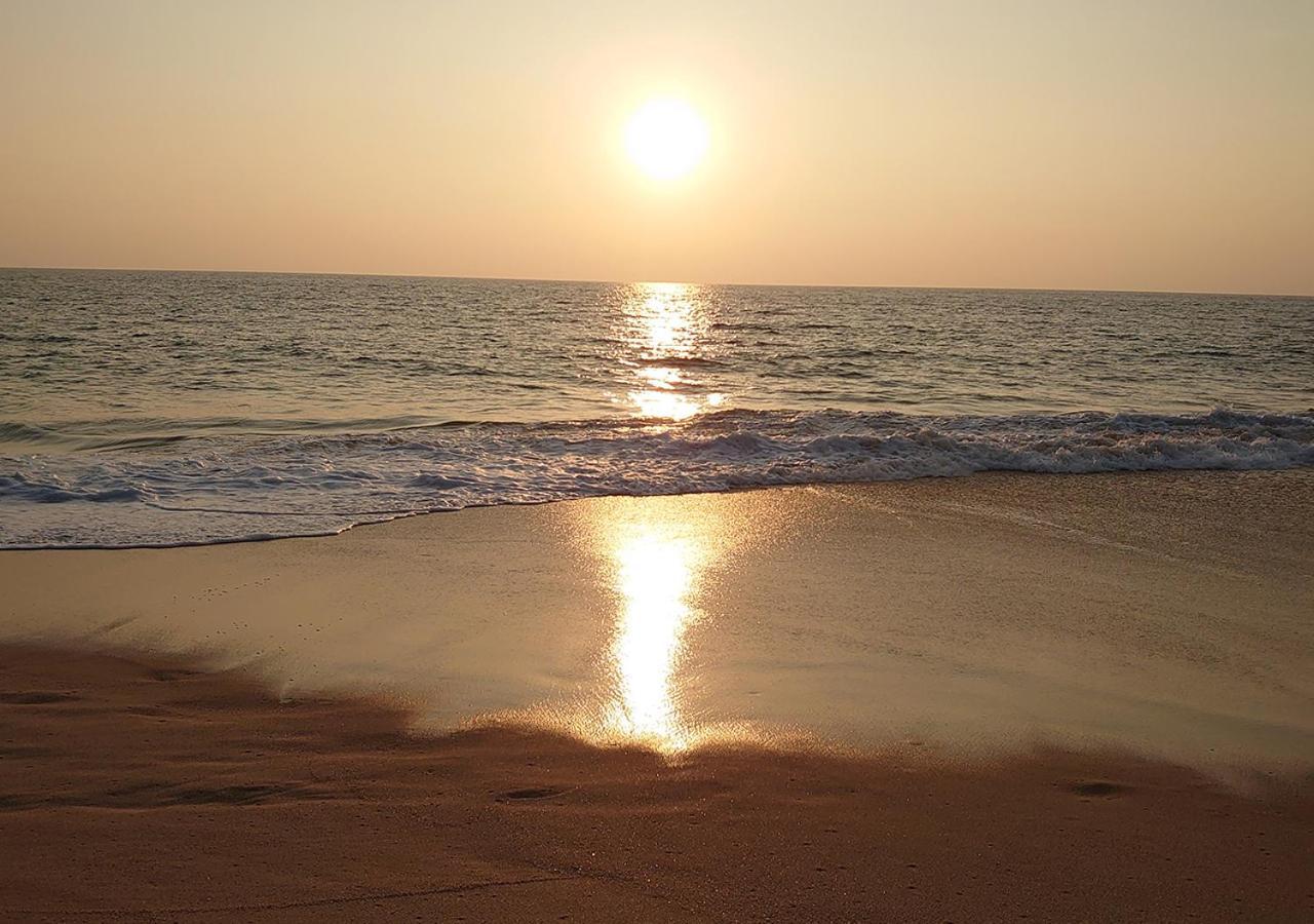 Sea Breeze Ambalangoda Амбалангода Екстериор снимка