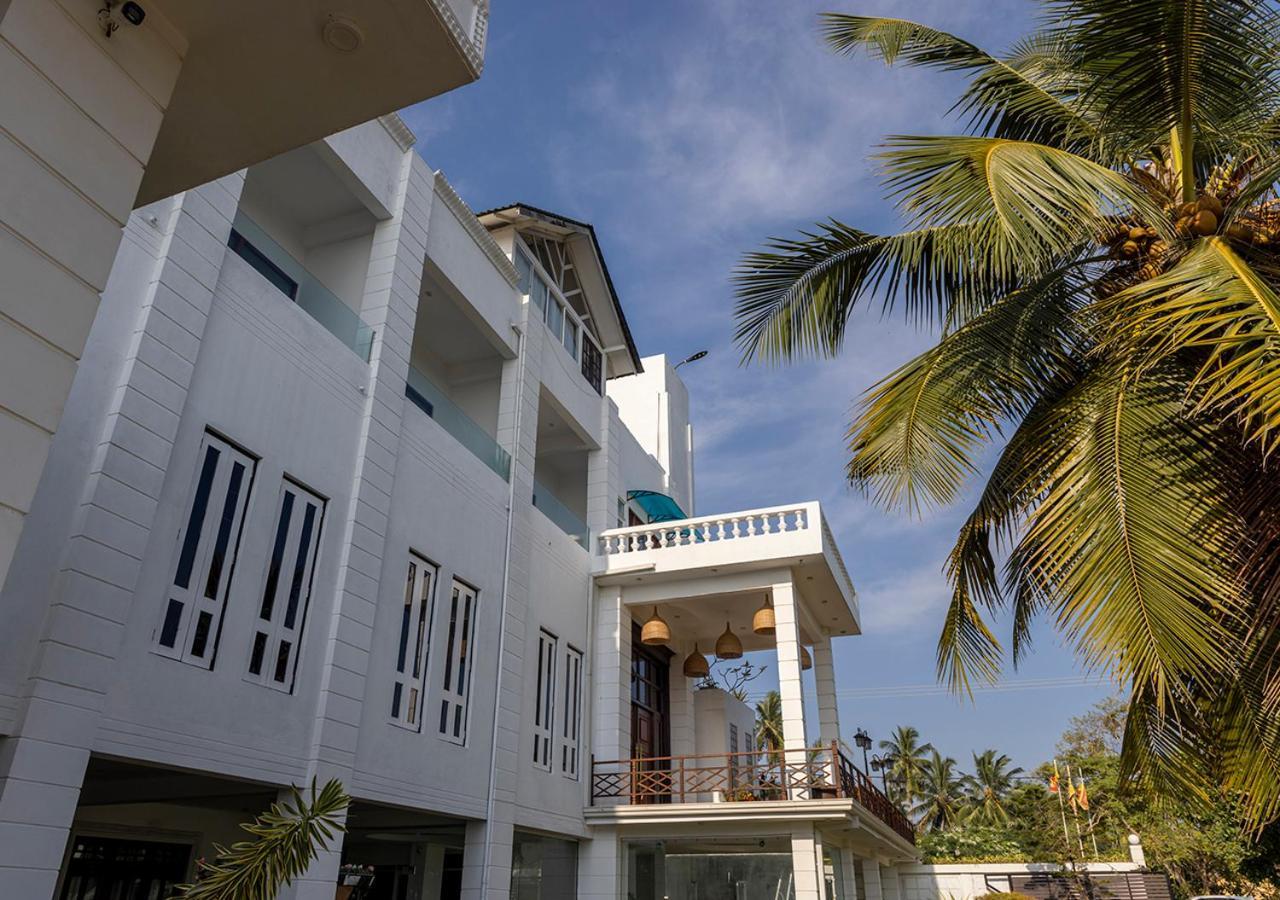Sea Breeze Ambalangoda Амбалангода Екстериор снимка