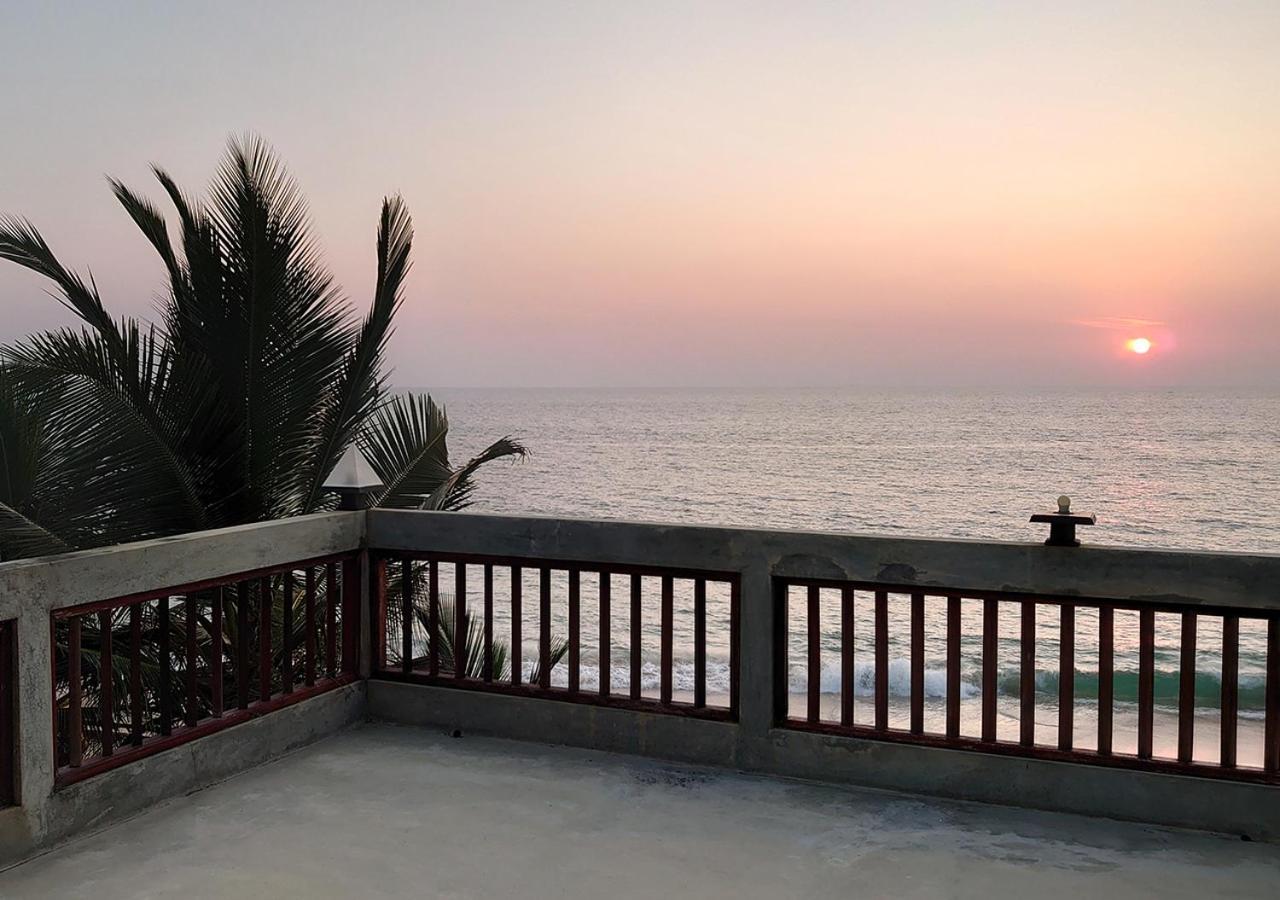 Sea Breeze Ambalangoda Амбалангода Екстериор снимка