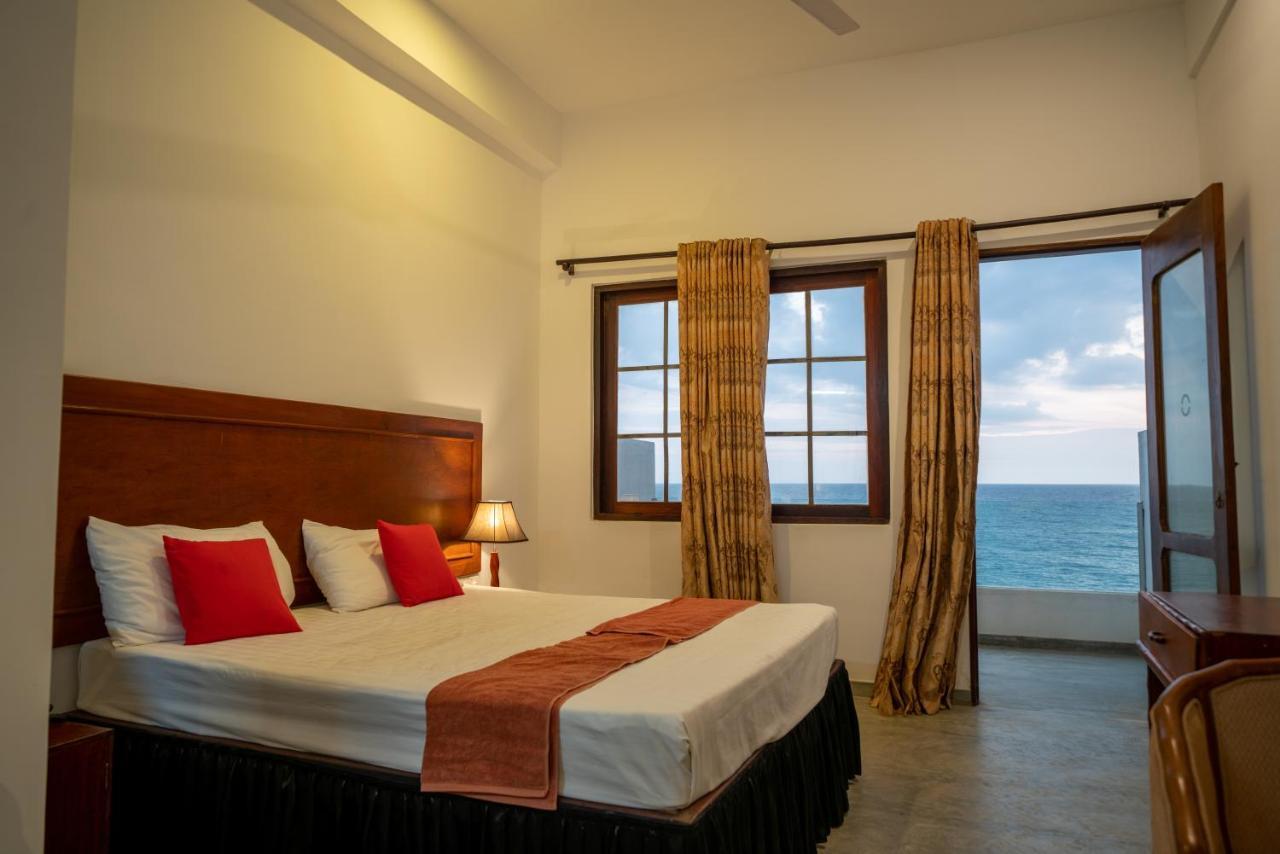 Sea Breeze Ambalangoda Амбалангода Екстериор снимка